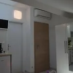 Kristonia Apartman *