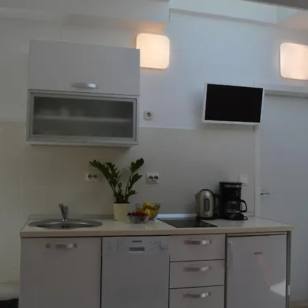 Kristonia * Hvar Town