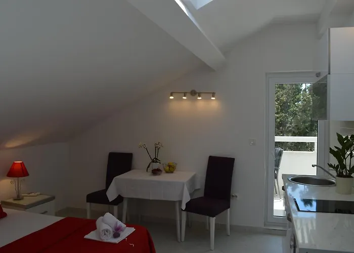 Kristonia Apartamento Hvar Town