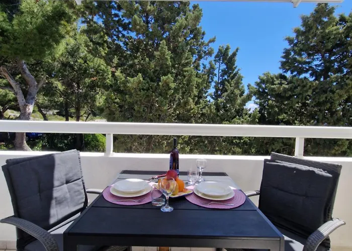 Kristonia * Hvar Town